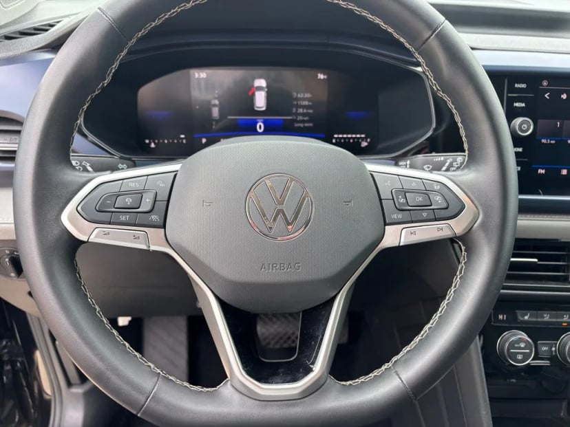 2024 Volkswagen Taos - Image 12