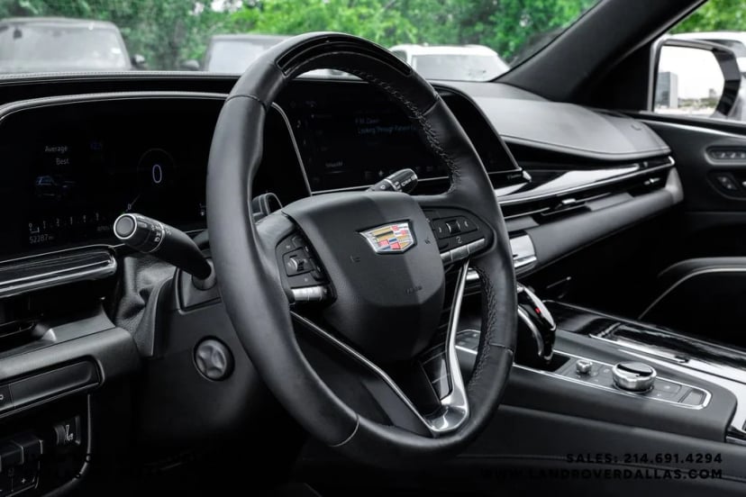 2023 Cadillac Escalade - Image 19