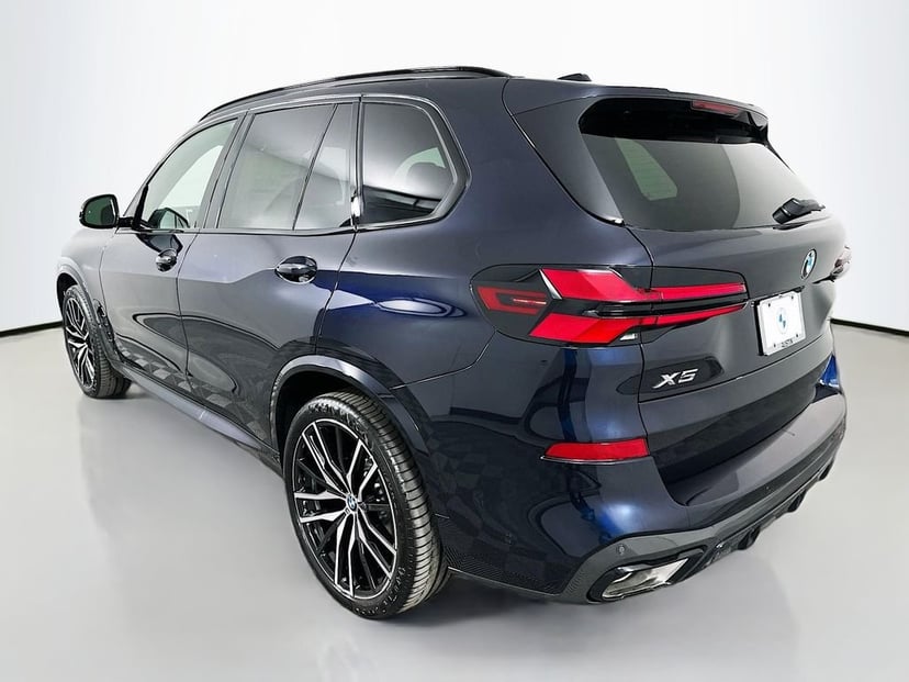 2026 BMW X5 - Image 7