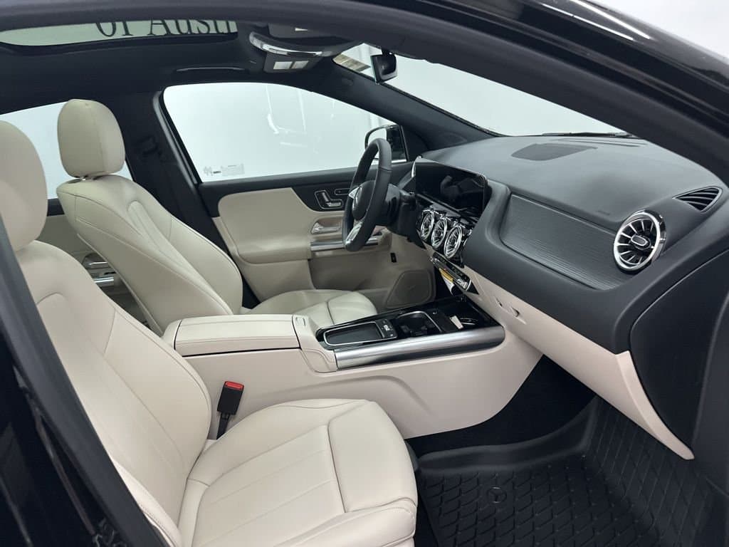 2026 MERCEDES-BENZ GLA - Image 30