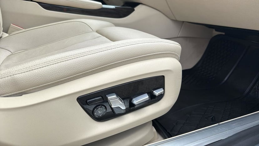 2019 BMW 7 Series - Image 25
