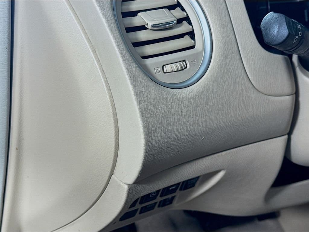 2013 NISSAN Pathfinder - Image 12