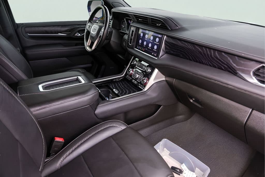 2021 GMC Yukon - Image 35