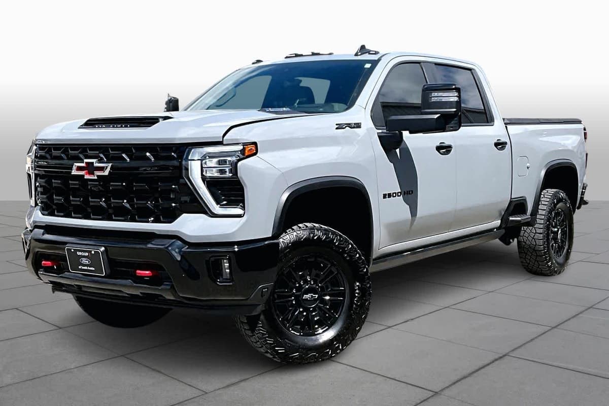 2024 Chevrolet Silverado 2500HD - Image 37