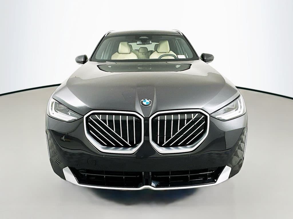 2025 BMW X3 - Image 2