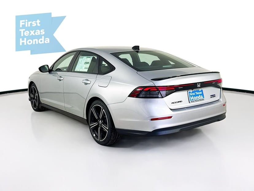 2026 Honda Accord Hybrid - Image 6
