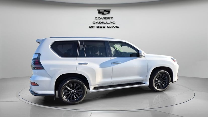 2023 Lexus GX - Image 10