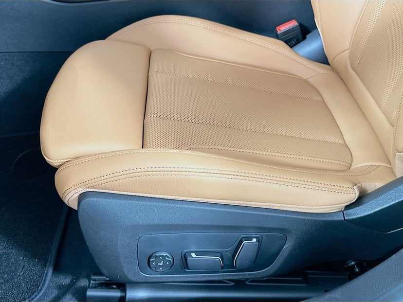 2026 BMW 3 Series - Image 21