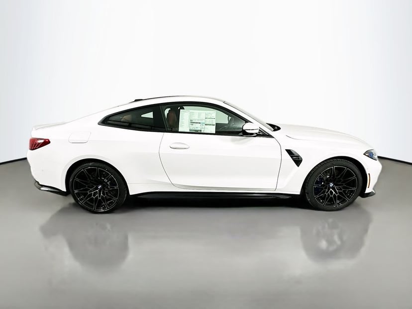 2027 BMW M4 - Image 4