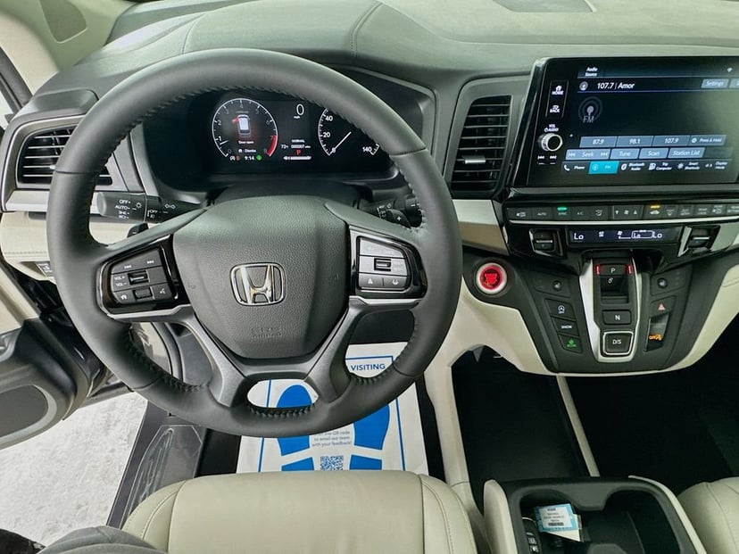 2026 Honda Odyssey - Image 16