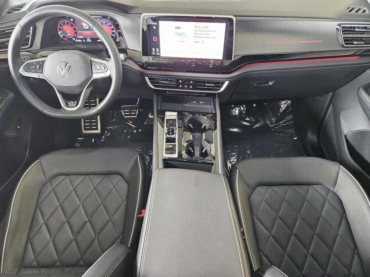 2024 Volkswagen Atlas Cross Sport - Image 26