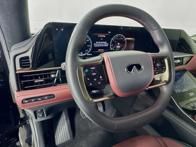 2026 INFINITI QX80 - Image 13