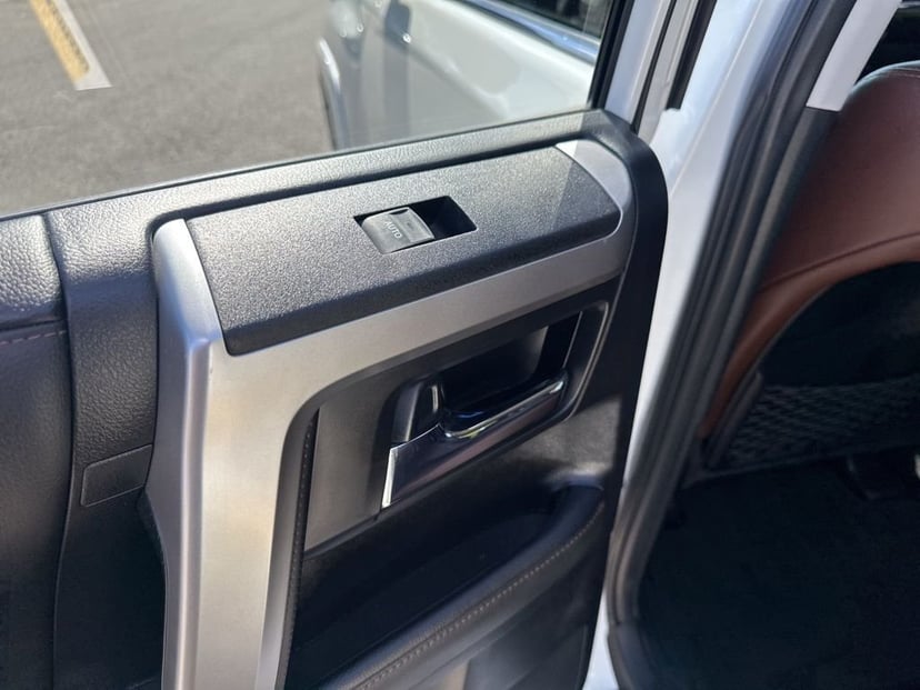 2020 Toyota 4Runner - Image 19