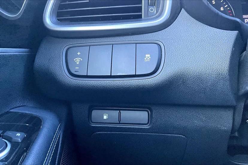 2019 Kia Sorento - Image 33