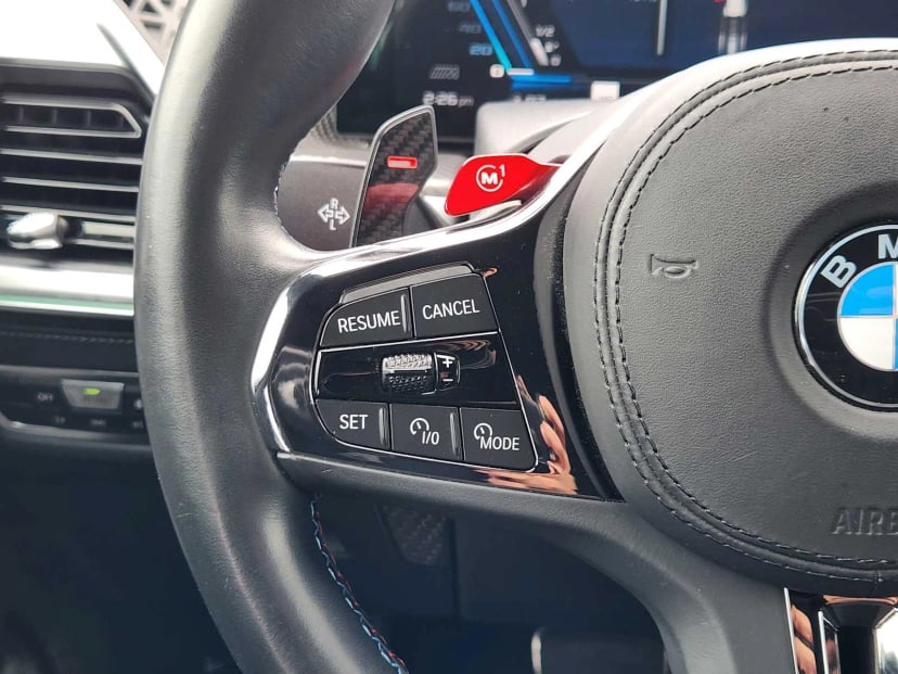 2023 BMW XM - Image 28
