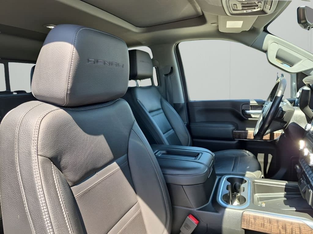 2022 GMC Sierra 2500HD - Image 15