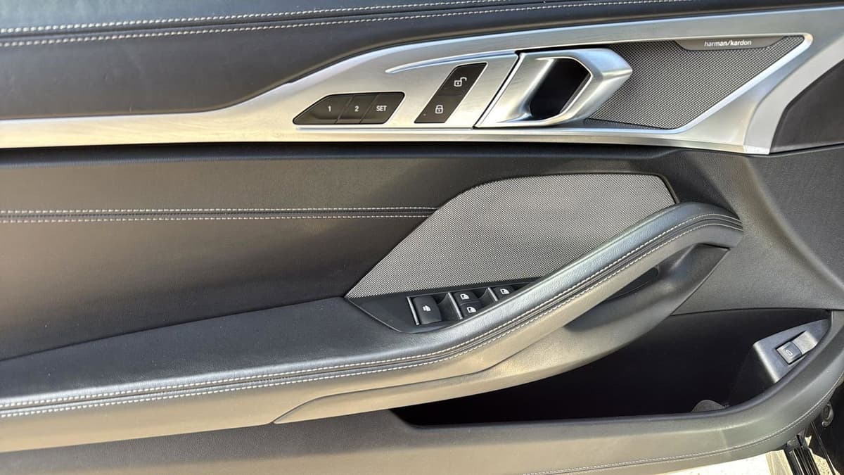 2020 BMW 8 Series - Image 12