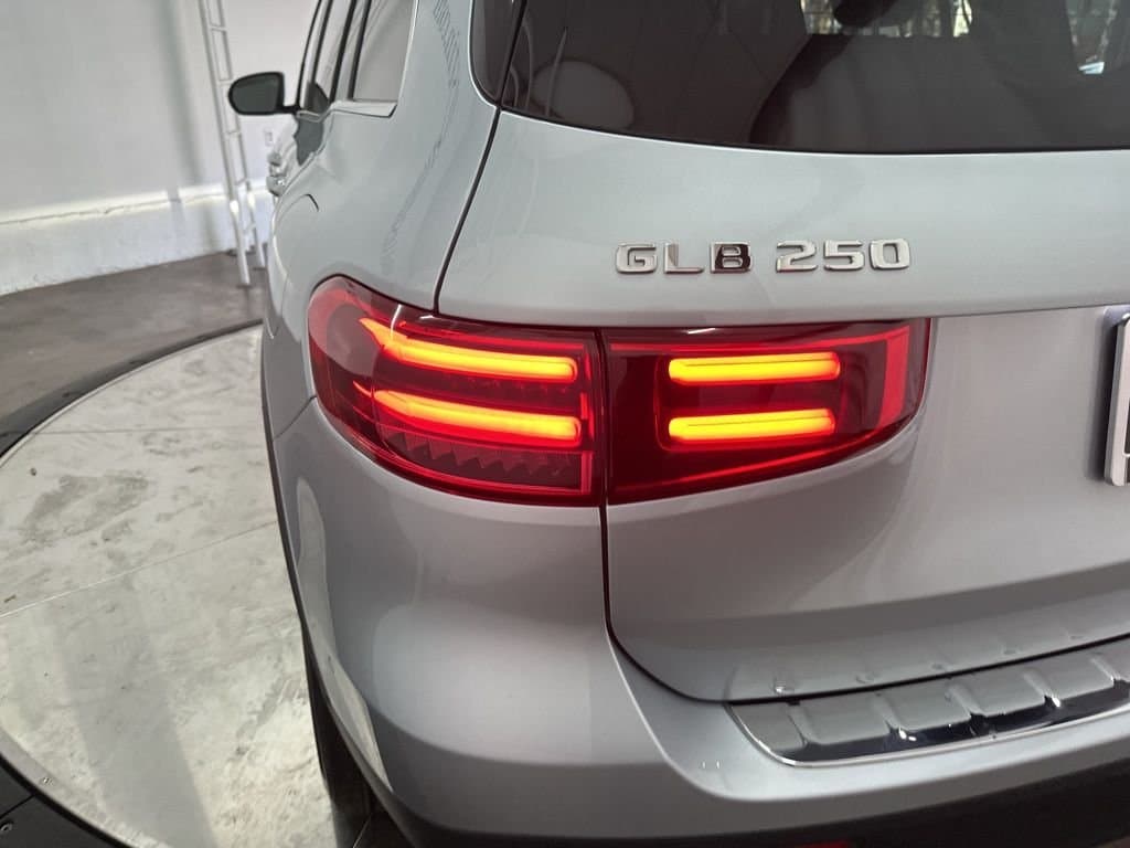 2026 MERCEDES-BENZ GLB - Image 29