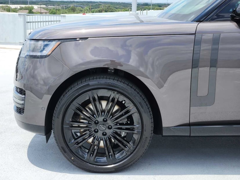 2026 LAND ROVER Range Rover - Image 9