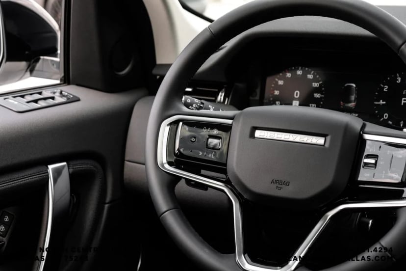 2025 Land Rover Discovery Sport - Image 3