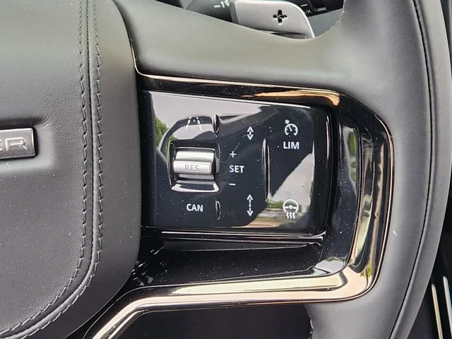 2026 Land Rover Range Rover Velar - Image 28