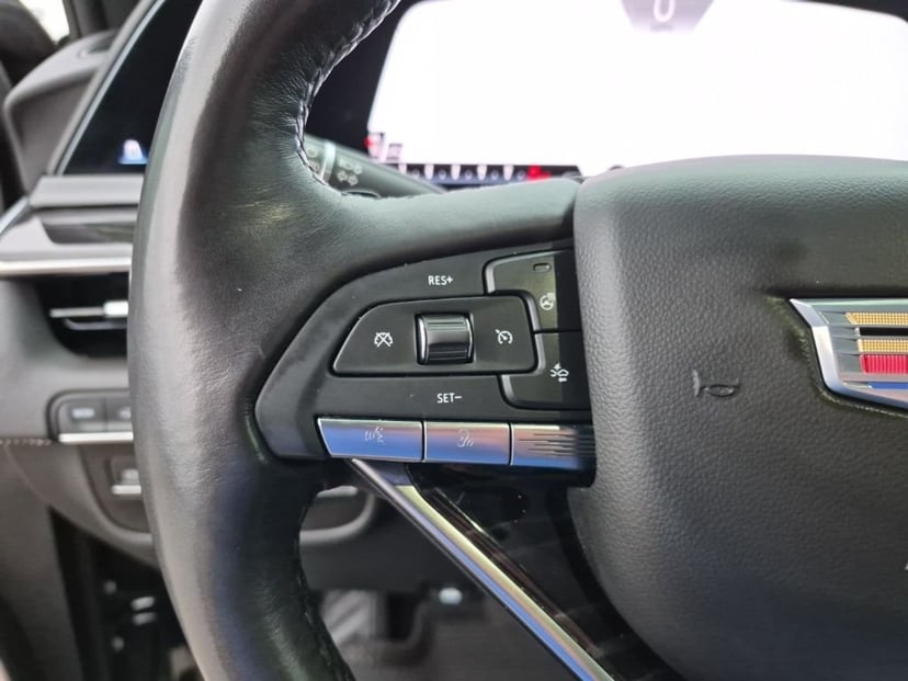 2021 Cadillac Escalade - Image 36