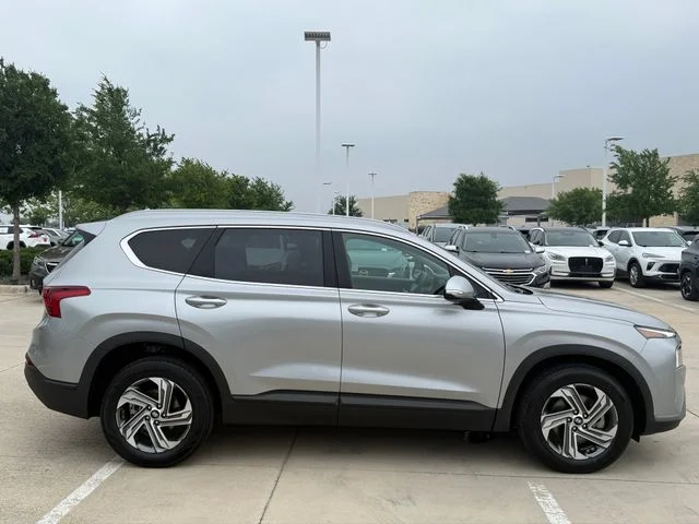 2023 Hyundai Santa Fe - Image 5