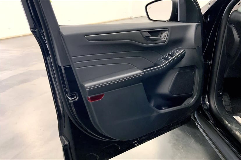 2026 Ford Escape - Image 11