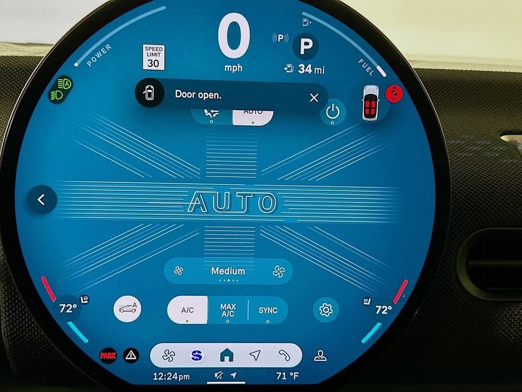 2025 MINI COOPER - Image 15