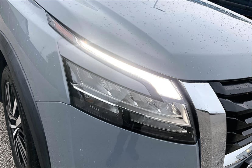 2023 Nissan Pathfinder - Image 28