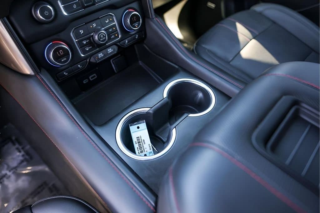 2024 Chevrolet Suburban - Image 24