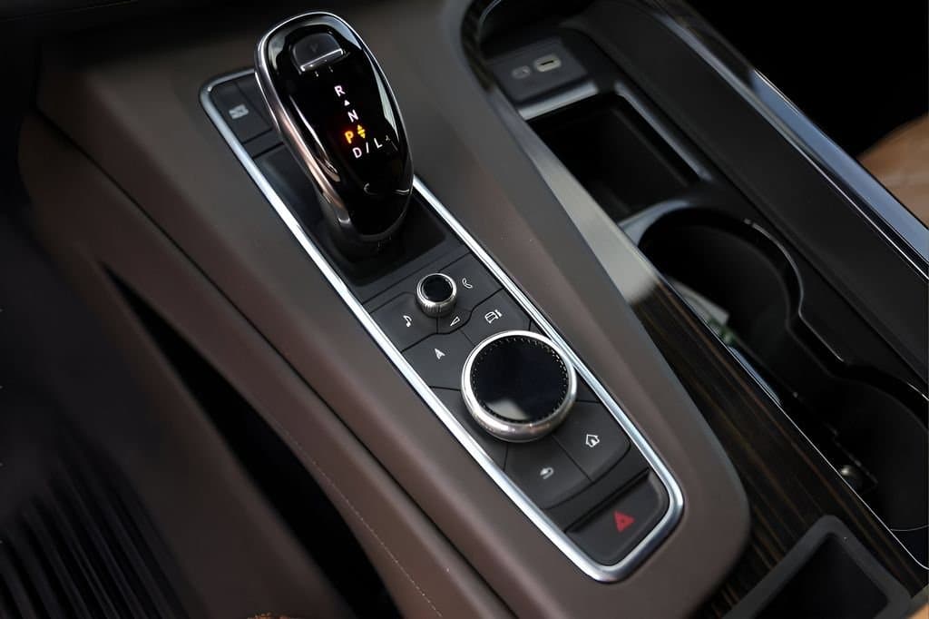 2021 Cadillac Escalade - Image 22