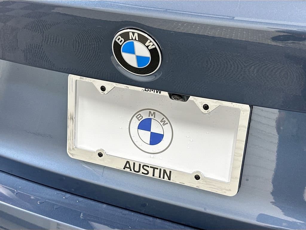 2025 BMW 3 Series - Image 22
