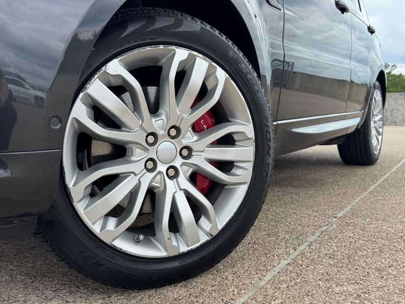2019 Land Rover Range Rover Sport - Image 2