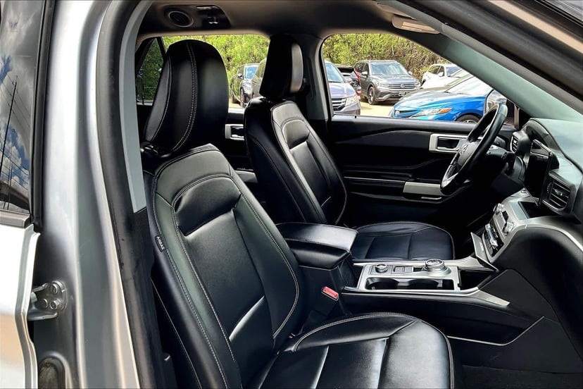 2022 Ford Explorer - Image 9