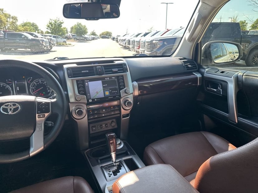 2020 Toyota 4Runner - Image 25