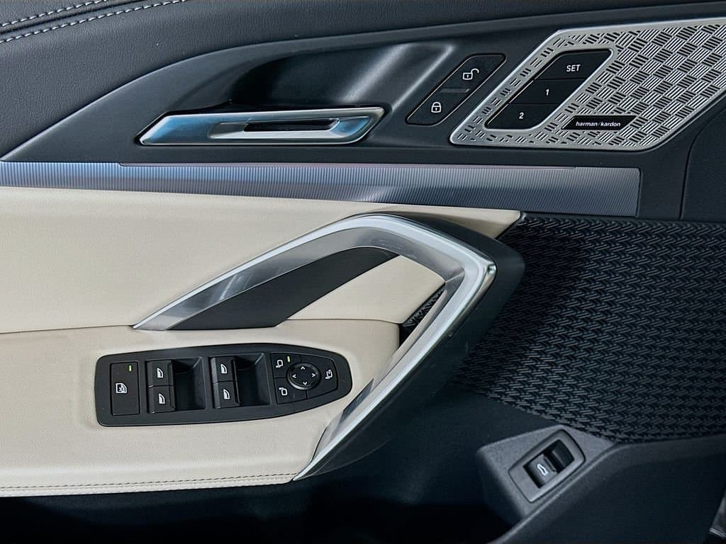 2025 BMW X1 - Image 17