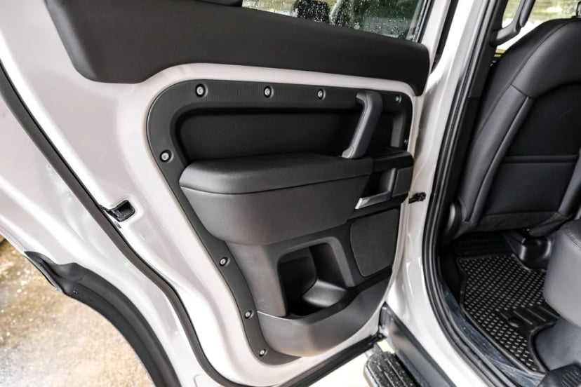 2026 Land Rover Defender 110 - Image 40