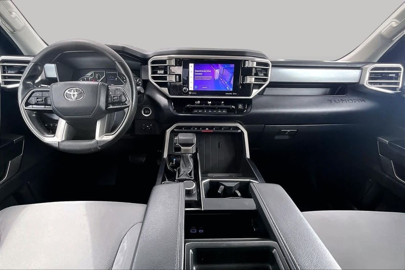 2023 Toyota Tundra - Image 15