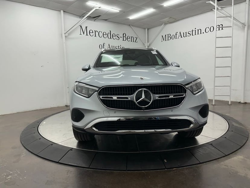 2026 Mercedes-Benz GLC - Image 2