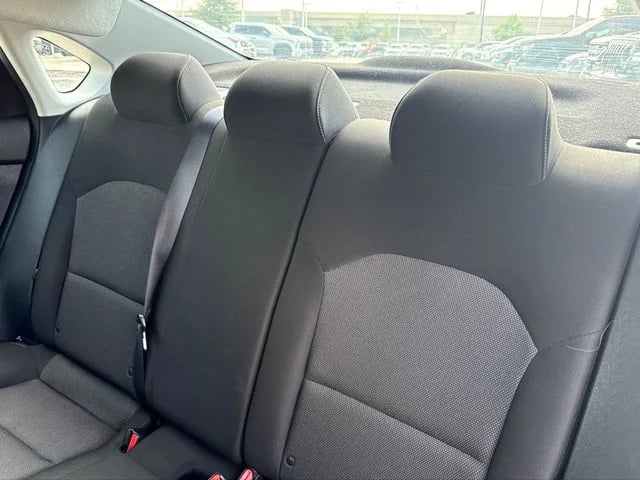 2023 Kia Forte - Image 26