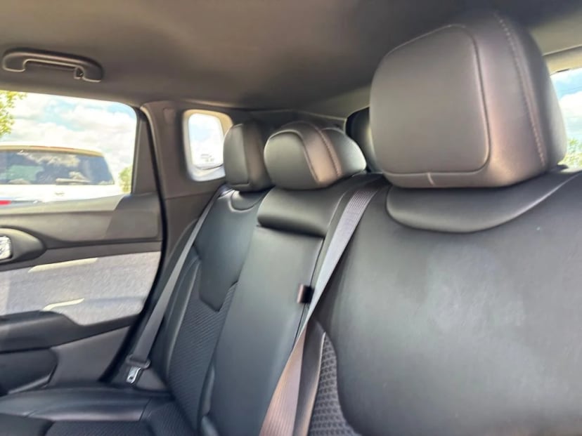 2025 Jeep Compass - Image 22