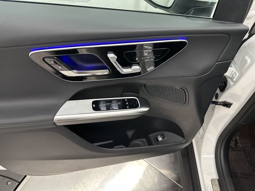 2026 Mercedes-Benz GLC - Image 11
