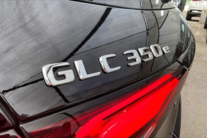 2025 Mercedes-Benz GLC 350e - Image 31