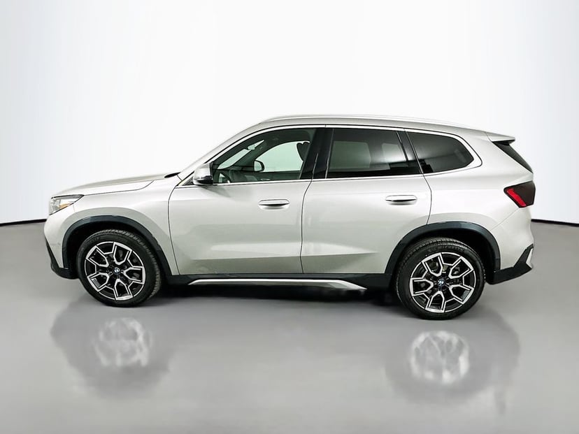2025 BMW X1 - Image 8