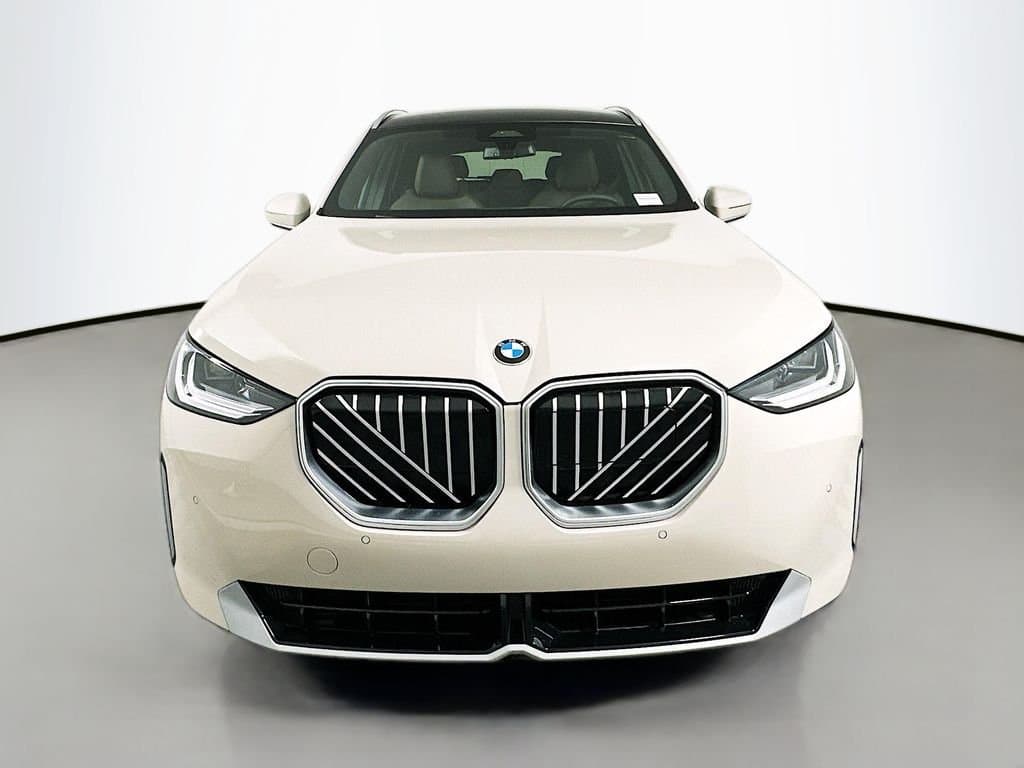 2026 BMW X3 - Image 2