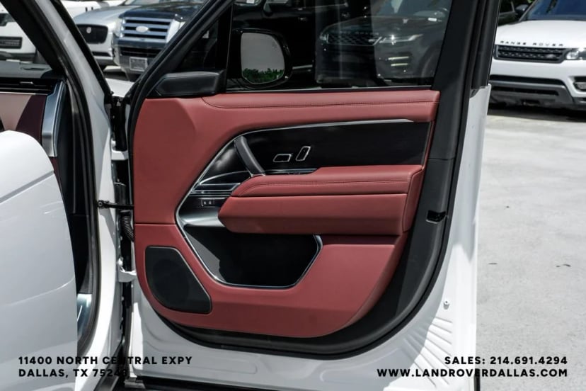 2026 Land Rover Range Rover - Image 52
