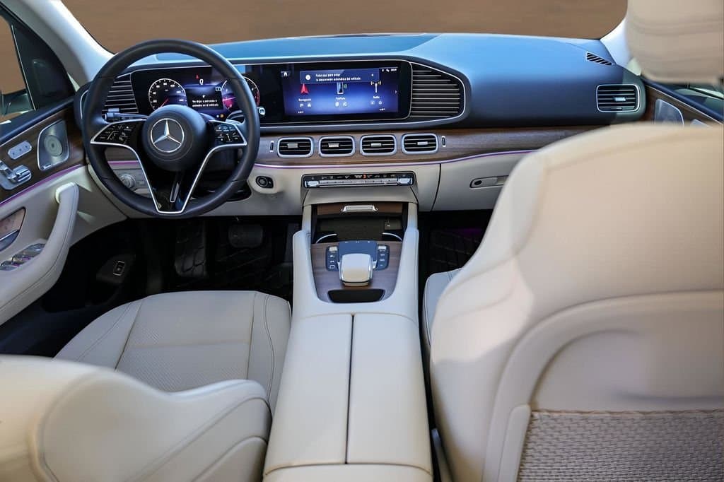 2025 Mercedes-Benz GLE - Image 25