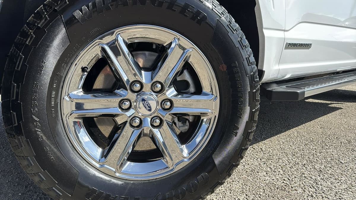 2025 Ford F-150 - Image 9