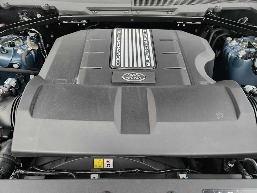 2026 LAND ROVER Defender 110 - Image 32